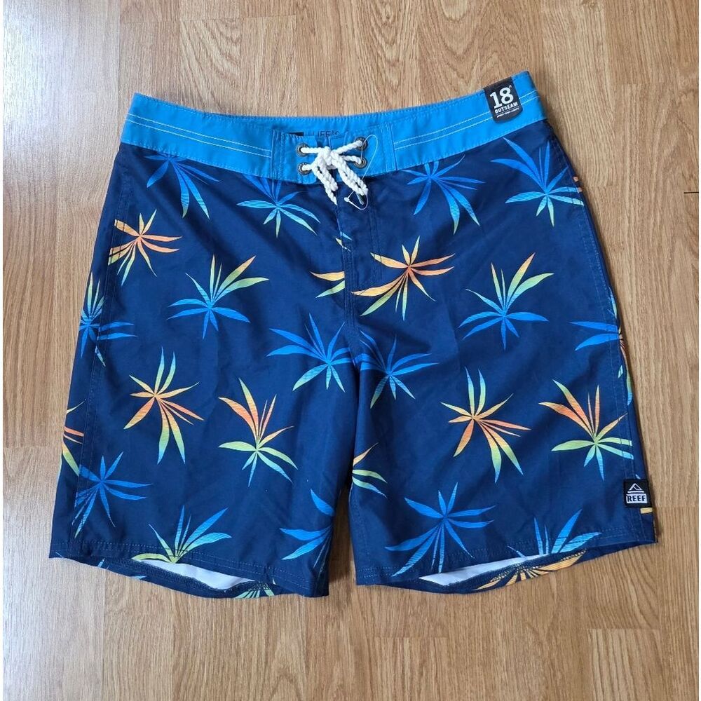 Reef 18" Boardshorts Sz 32